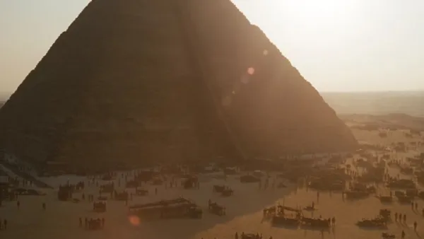 Early DV Camcorder Footage: Secret Recording of Giza Pyramid Construction